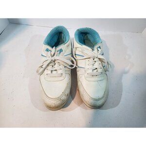 Vintage Pro 300 Bowling Shoes Size 6.5 White and Blue No Brand